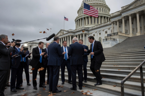 Congresistas demócratas denuncian injerencia de Trump en elecciones colombianas y piden investigar a De la Espriella