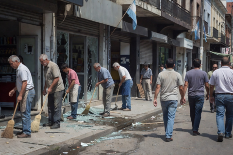 Comerciantes de La Plata denuncian daños en locales tras celebraciones por la clasificación de Argentina