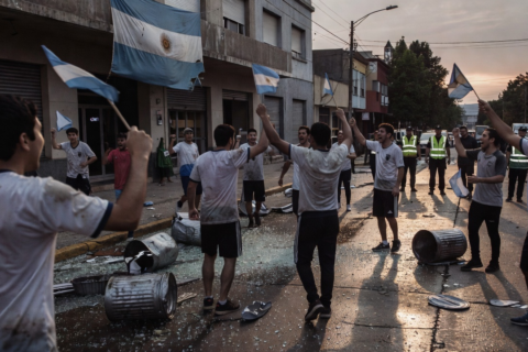 Incidentes y destrozos en La Plata tras festejos por el triunfo de Argentina
